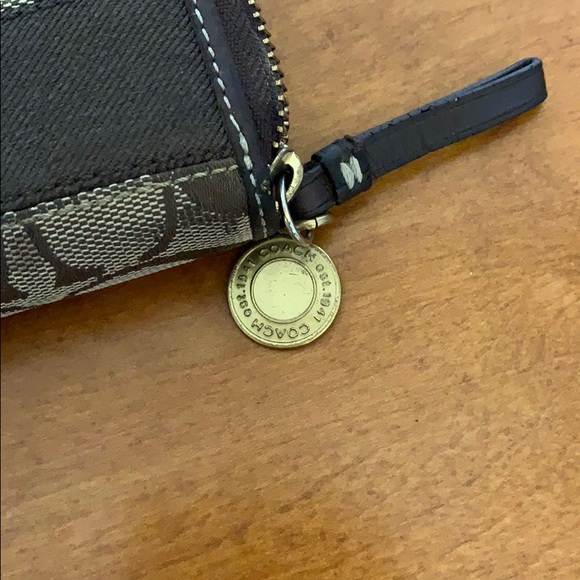 Coach Wallet - Picture 5 of 6